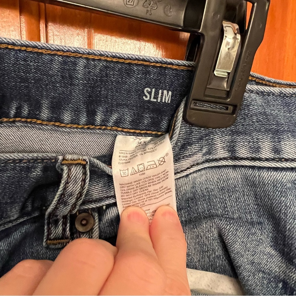 Banana Republic Luxe Traveler jeans - Picture 5 of 9